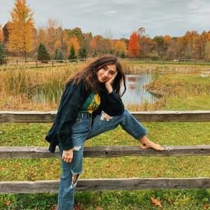 Meet your Posher, Noelle